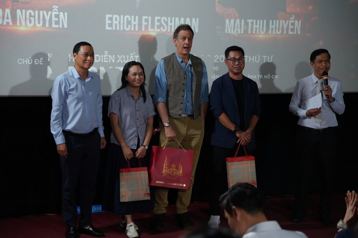 Chuyên đề “kỹ thuật diễn xuất meisner” cùng Erich Fleshman